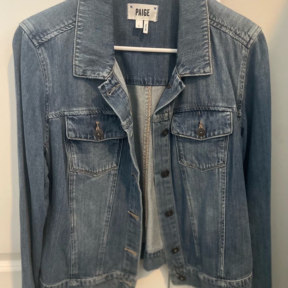 PAIGE Women's Light Blue Denim Jacket